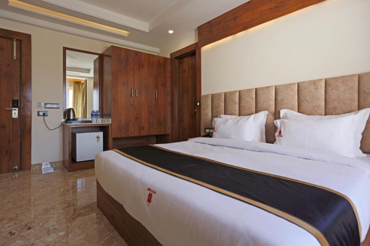Hotel Deluxe Stay Inn - Near Delhi Airport Neu-Delhi Exterior foto