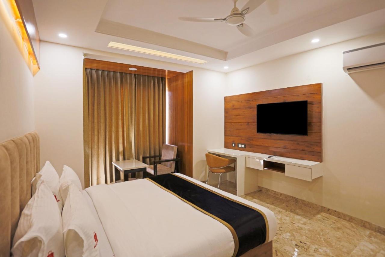 Hotel Deluxe Stay Inn - Near Delhi Airport Neu-Delhi Exterior foto