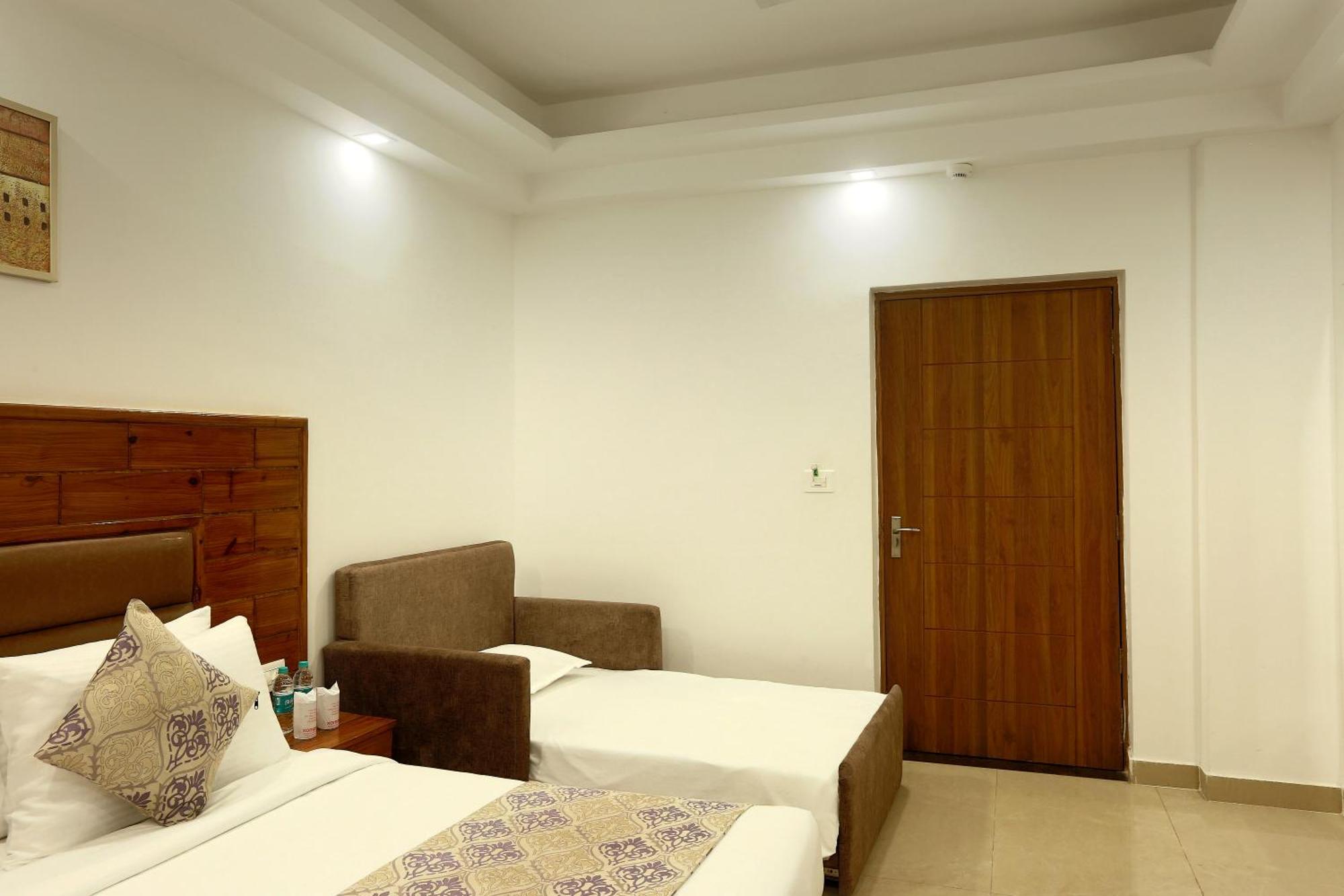 Hotel Deluxe Stay Inn - Near Delhi Airport Neu-Delhi Exterior foto