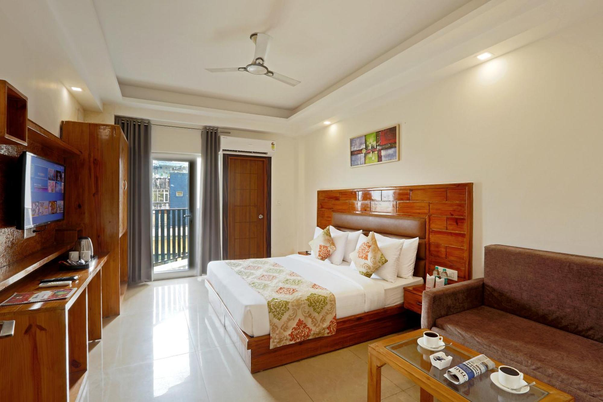 Hotel Deluxe Stay Inn - Near Delhi Airport Neu-Delhi Exterior foto