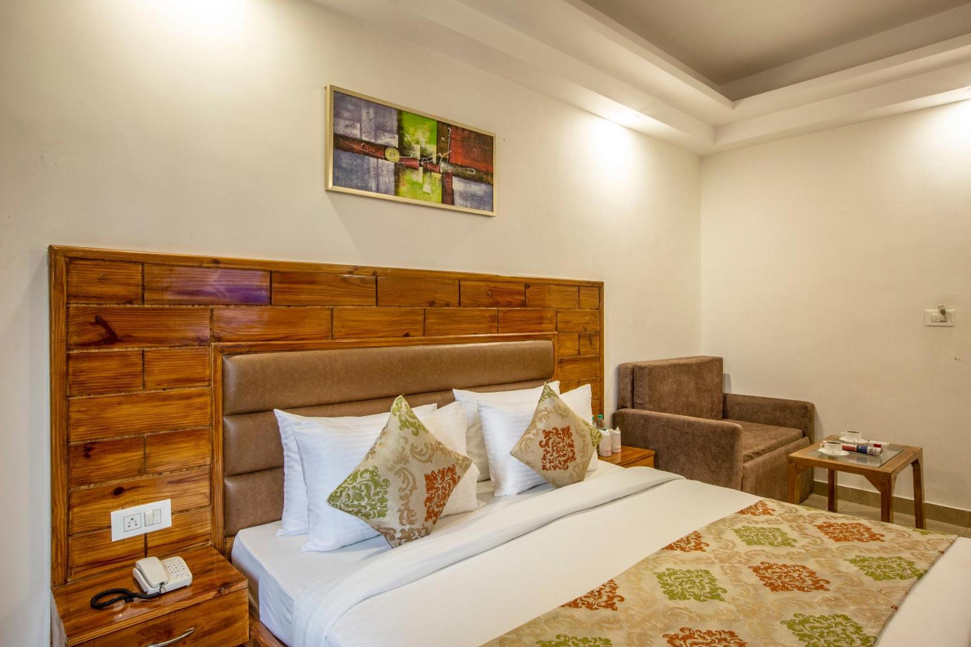Hotel Deluxe Stay Inn - Near Delhi Airport Neu-Delhi Exterior foto