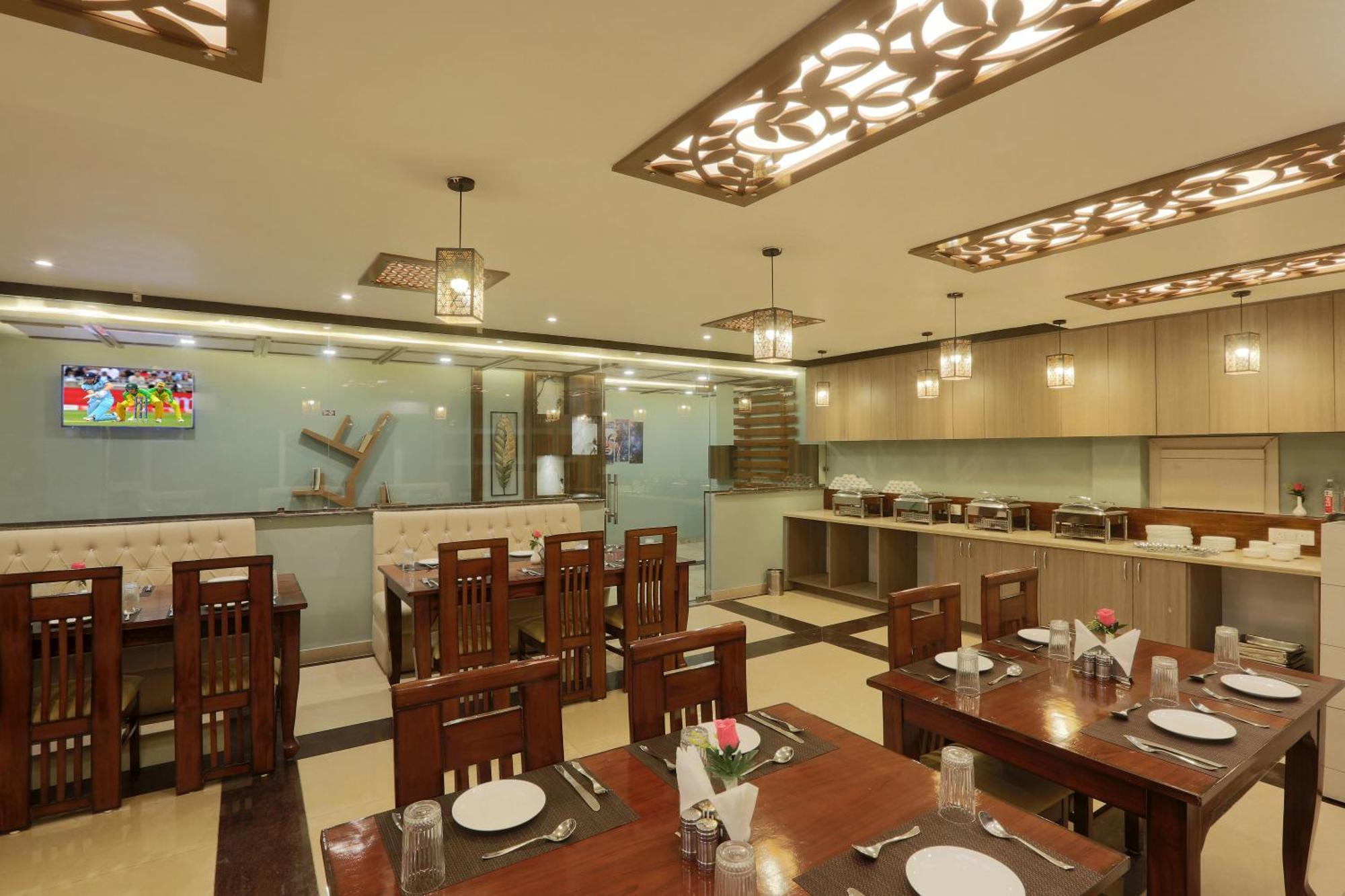Hotel Deluxe Stay Inn - Near Delhi Airport Neu-Delhi Exterior foto