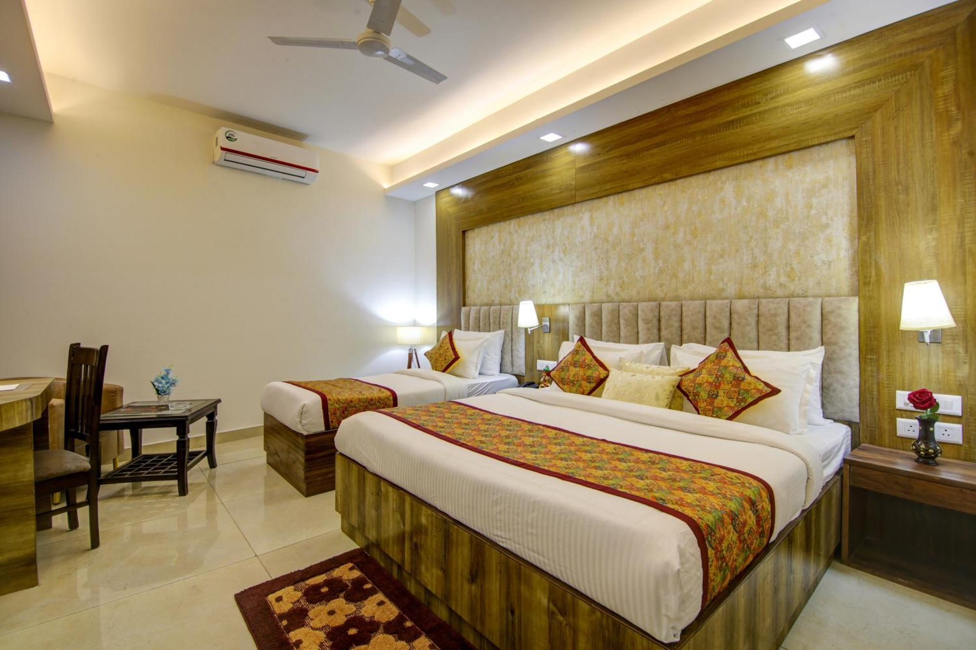 Hotel Deluxe Stay Inn - Near Delhi Airport Neu-Delhi Exterior foto
