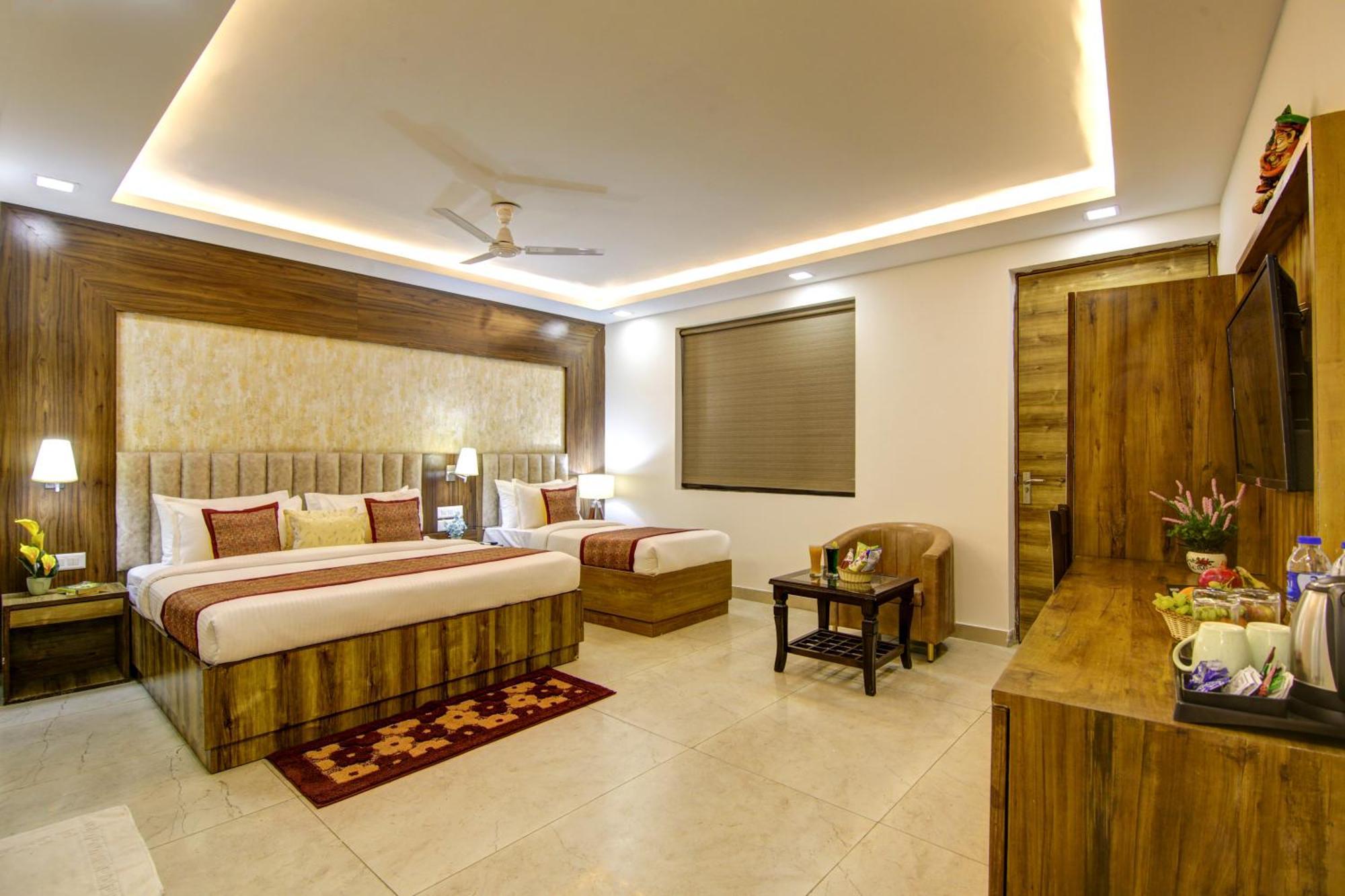 Hotel Deluxe Stay Inn - Near Delhi Airport Neu-Delhi Exterior foto